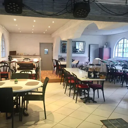 Le Derby Кань-сюр-Мер