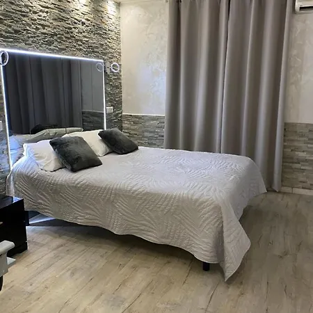 Hotel Le Derby Cagnes-sur-Mer