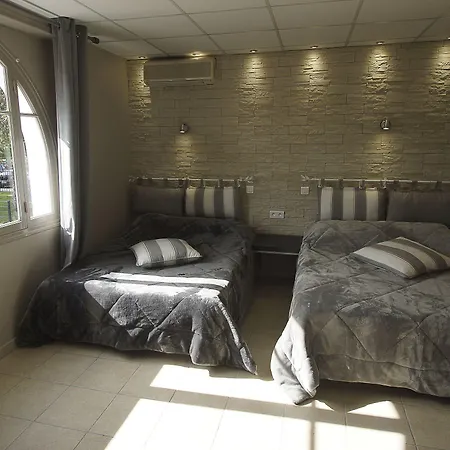 Le Derby كانيو سور مير