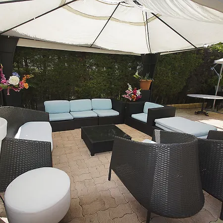 Le Derby Hotel 2*