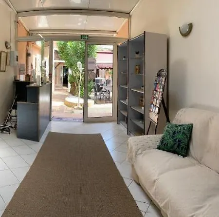 Hotel Le Derby Cagnes-sur-Mer