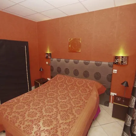Le Derby Hotel 2*