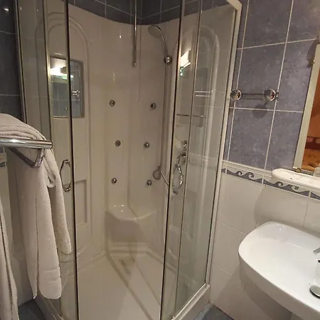 Le Derby Hotel